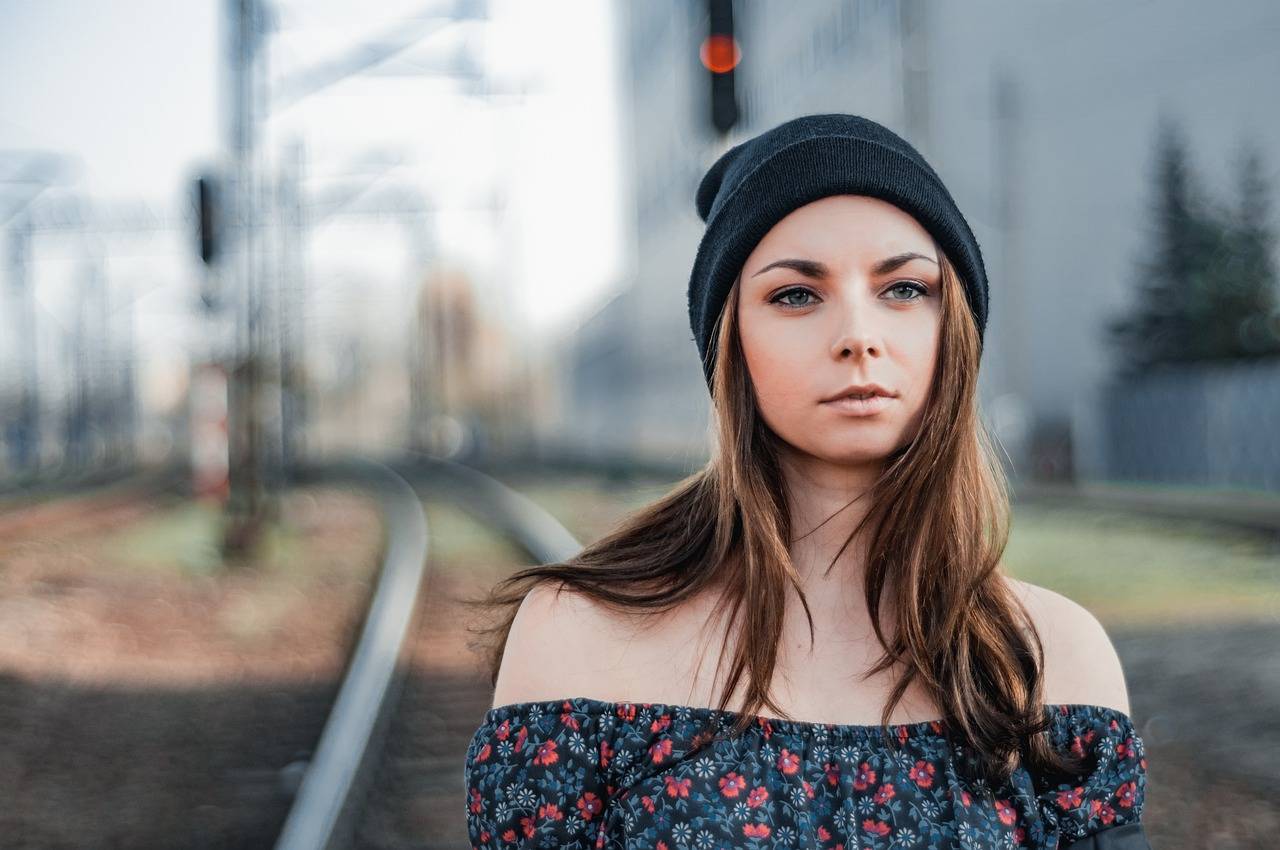 The Art of Fashion Journalism: Reporting on Style Trends and Industry News