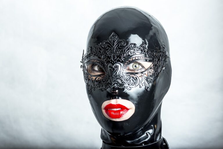 Fashion and Gender Fluidity: Breaking Down Barriers in Clothing Choices